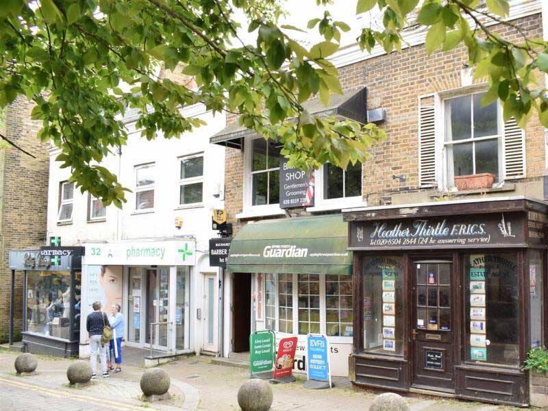 buckhurst-shops-highstreet