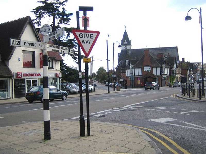 loughton-high-road