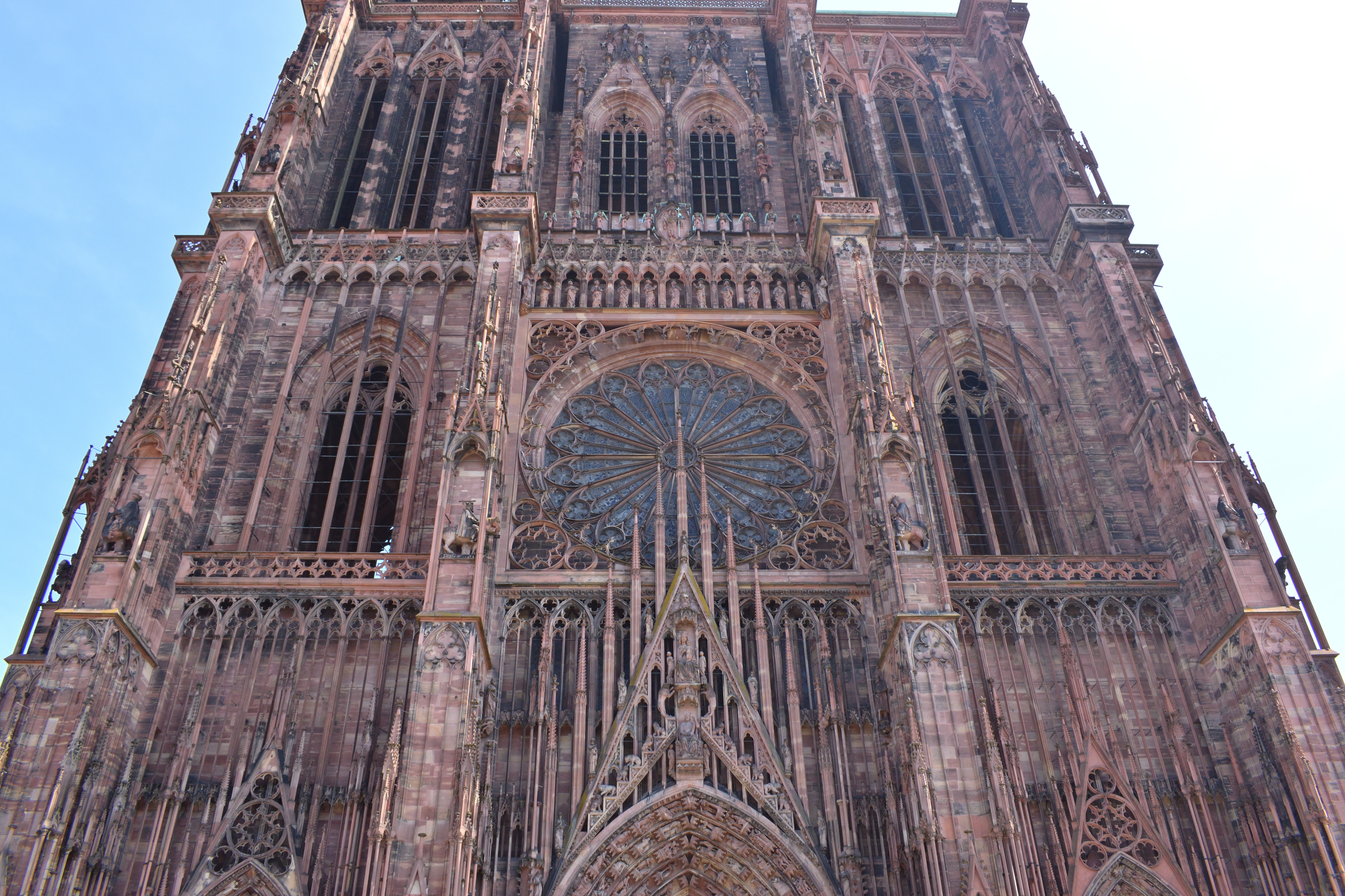ごちうさ聖地巡礼記(44) 〜ストラスブール編〜 ストラスブール大聖堂のまわりを一周