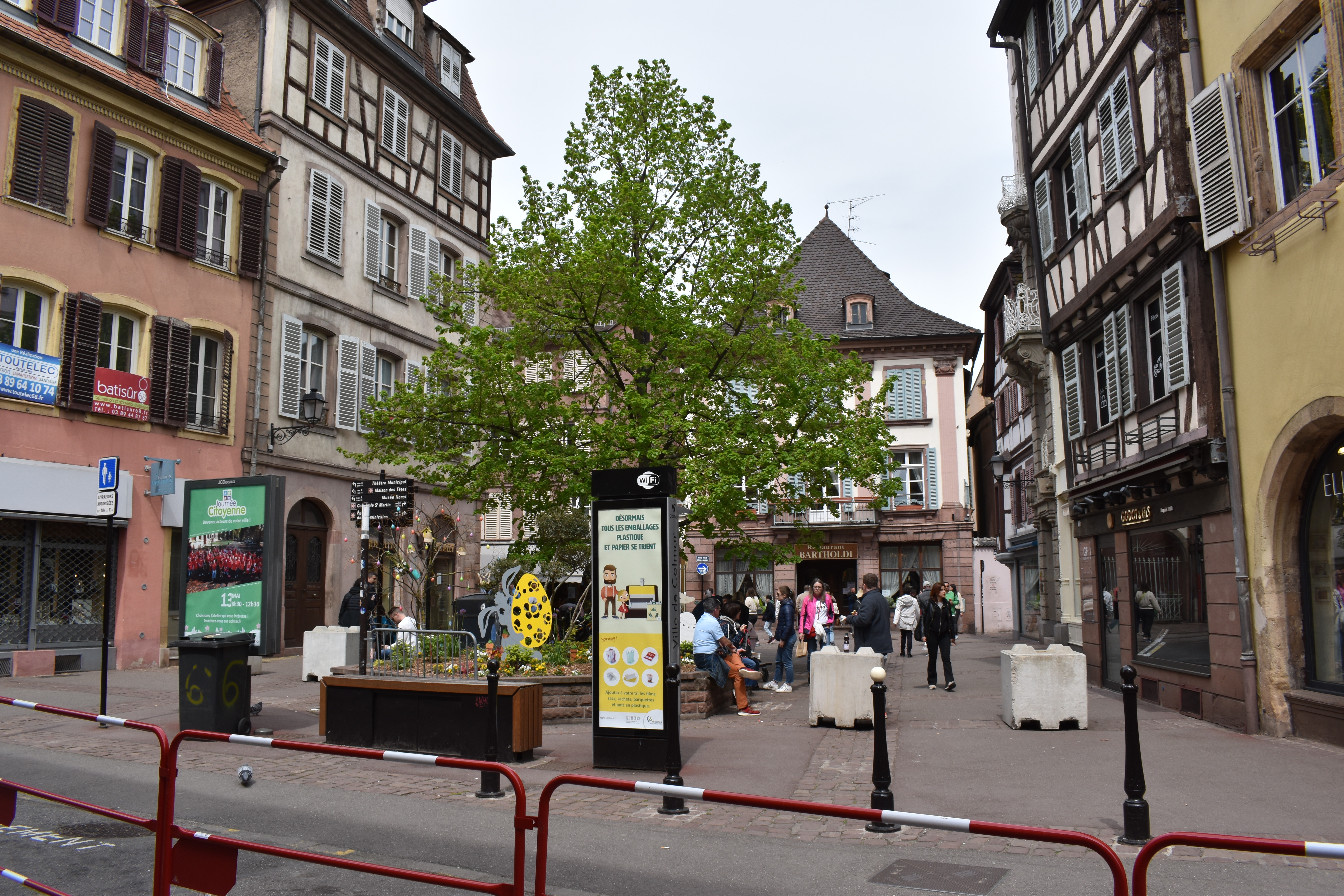 Colmar 2nd Day Pl de l'Ecole 2