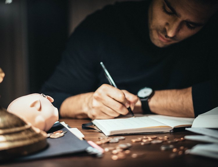 Es handelt sich beim Wechsel um ein verbrieftes Vermögensrecht. Damit das Recht ausgeübt werden kann, wird das Schriftstück benötigt.