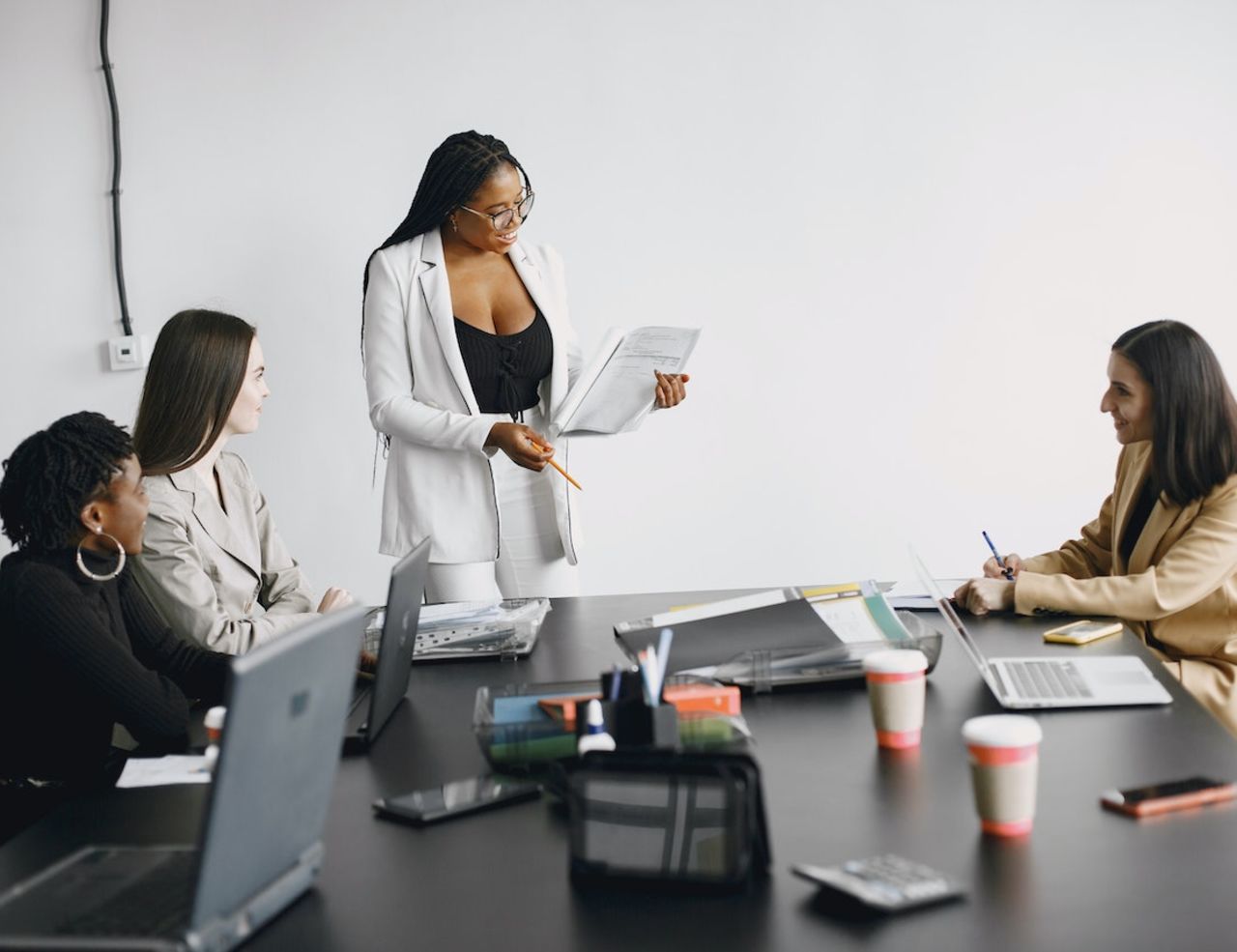 bureau de réunion pour 4 personnes