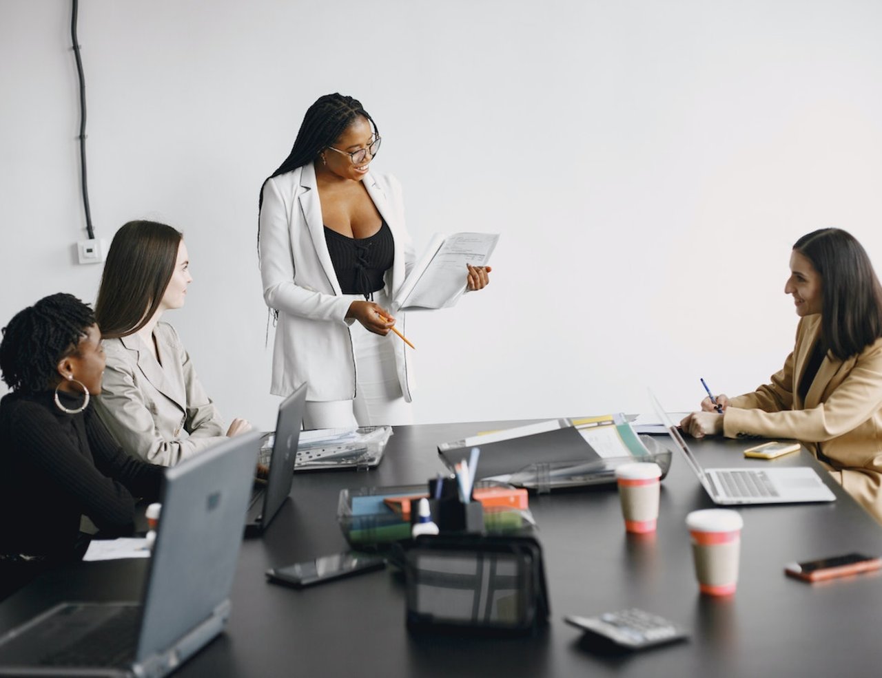 bureau de réunion pour 4 personnes