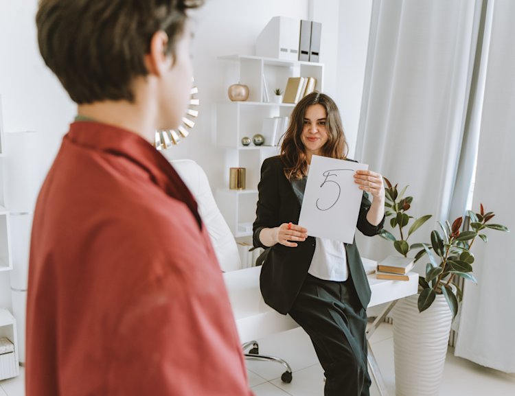 Unter dem Begriff Kennzahlen sind sämtliche in Zahlen ausdrückbaren (quantitativen) Informationen enthalten.