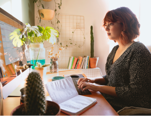 Mit einer Inkasso-Forderung tritt ein Inkasso-Unternehmen an einen Schuldner heran, um Geld für einen Gläubiger einzutreiben.
