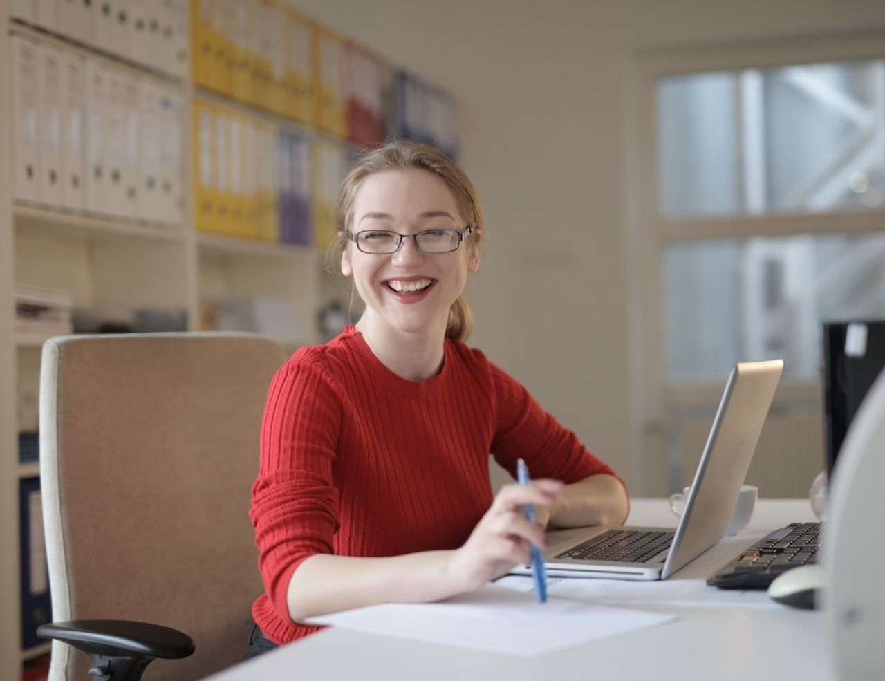 Mit Forderungsmanagement bezeichnet man sämtliche Aktivitäten in einem Unternehmen, die mit der Verwaltung von Forderungen einhergehen.