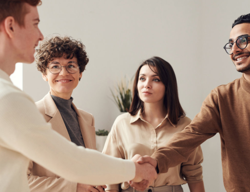 Die Verschmelzung von Unternehmen wird auch Fusion genannt.