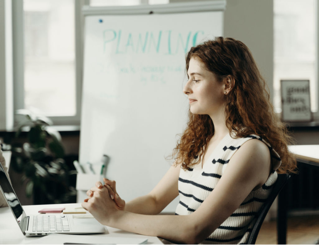 Die proportionalen Kosten sind variable Kosten, die sich linear mit der Produktionsmenge nach oben oder unten entwickeln.