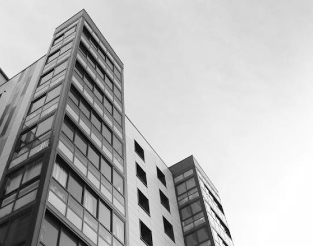 Blogpost - BW - Building