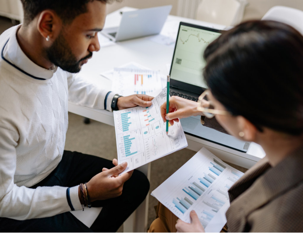 Für die Ermittlung des Unternehmenswertes gemäß des Discounted Cash Flow bedarf es als Basis eine Prognose über die zu erwartenden Umsätze in den nächsten Perioden.