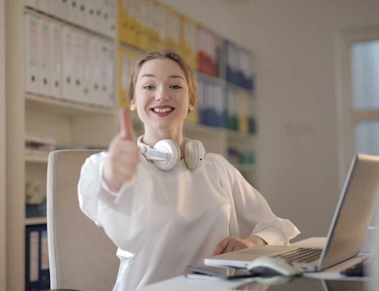 Als Eigenleistungen werden die Leistungen beschrieben, die von einem Unternehmen im Zusammenhang mit der eigenen Herstellung oder Reparatur von Wirtschaftsgütern erbracht werden.