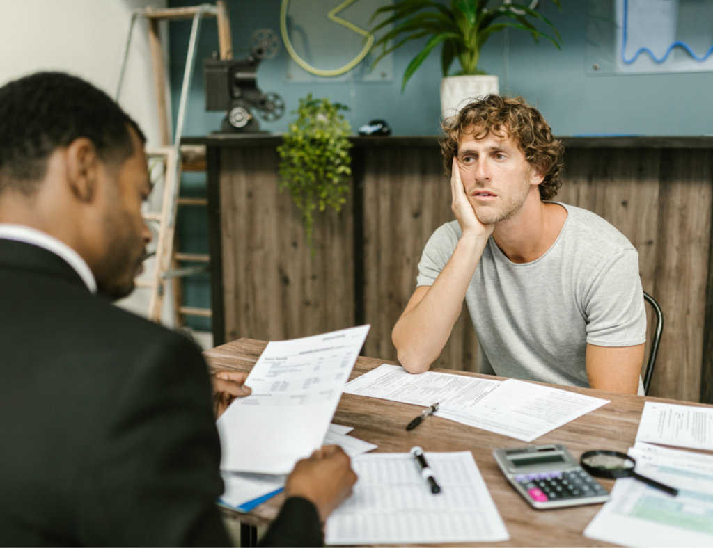 Ein Schuldschein ist eine von einem:r Schuldner:in ausgestellte Urkunde. Sie dient dem:r Gläubiger:in als Nachweis über eine Schuldverpflichtung.