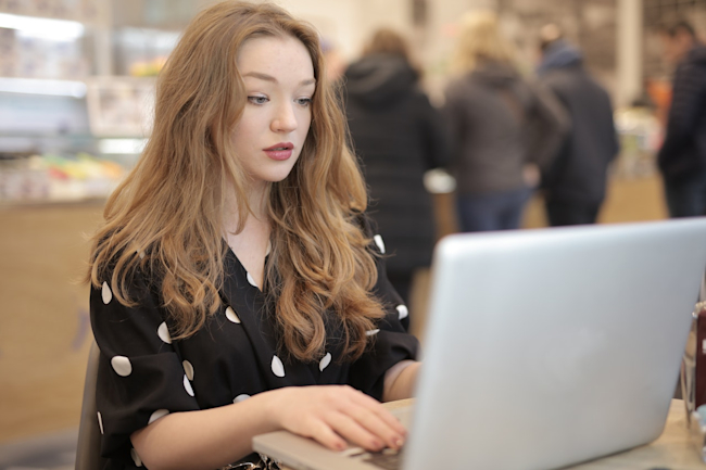 Commitly, Tidely, Finway, Quickbooks & Axonaut - die besten Agicap-Anbieter im Vergleich.