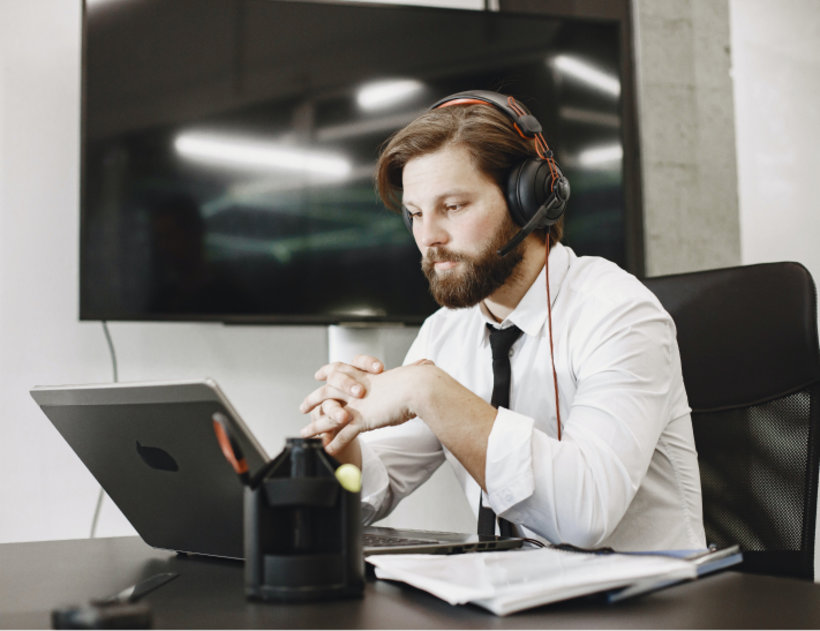 Mit der Handelsspanne bezeichnet man die Differenz zwischen Einkaufspreis und dem Nettoverkaufspreis einer Ware (also ohne Umsatzsteuer).