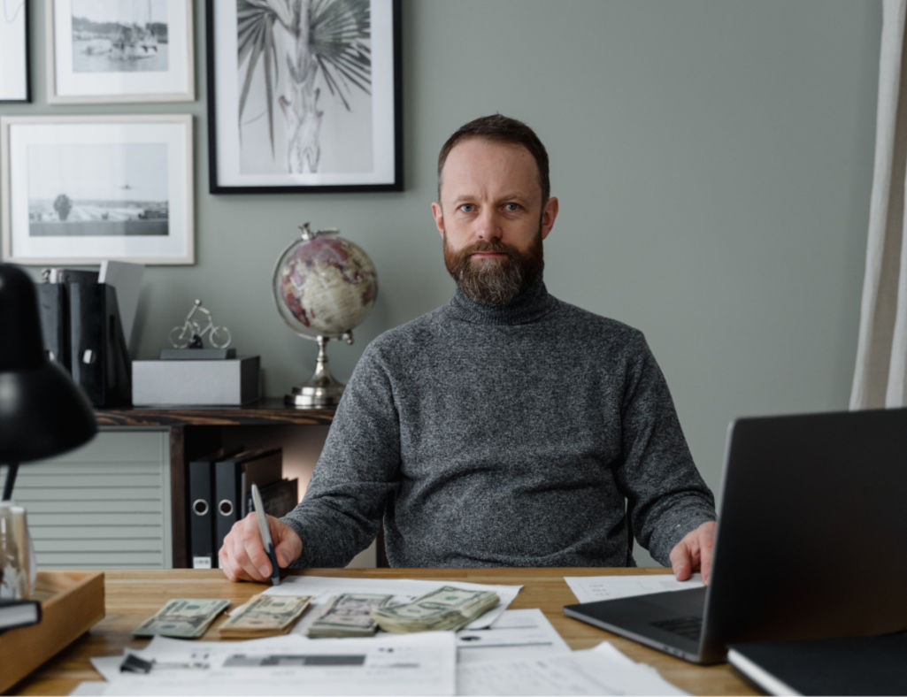 Die Kosten eines Unternehmens bestehen aus Einzelkosten und Gemeinkosten.