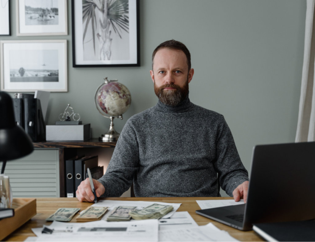 Die Kosten eines Unternehmens bestehen aus Einzelkosten und Gemeinkosten.