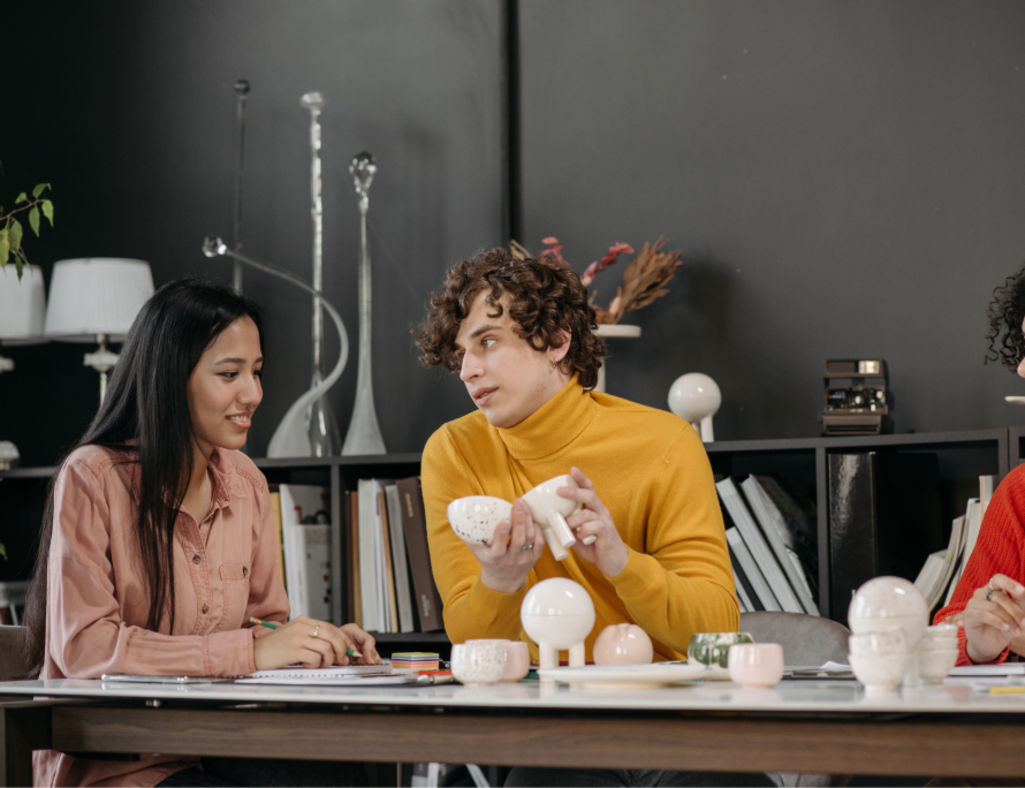 Der Produktlebenszyklus beschreibt in der BWL den Prozess von der Markteinführung eines Produkts bis zu seiner Eliminierung vom Markt.