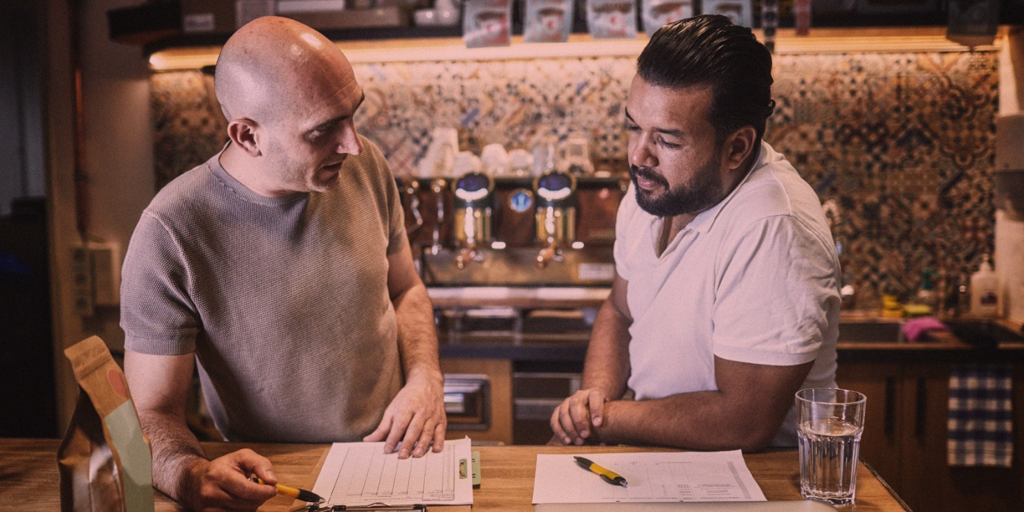 au-blog-smallbusiness-writing-employment-contract 