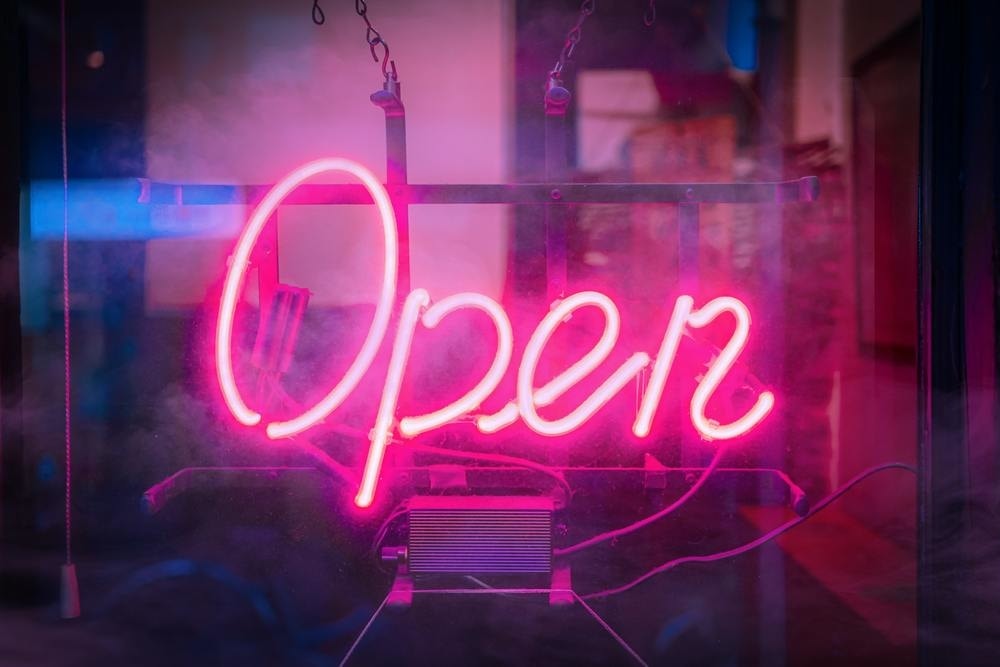 29 Proven Grand Opening Ideas For Small Businesses - Sling