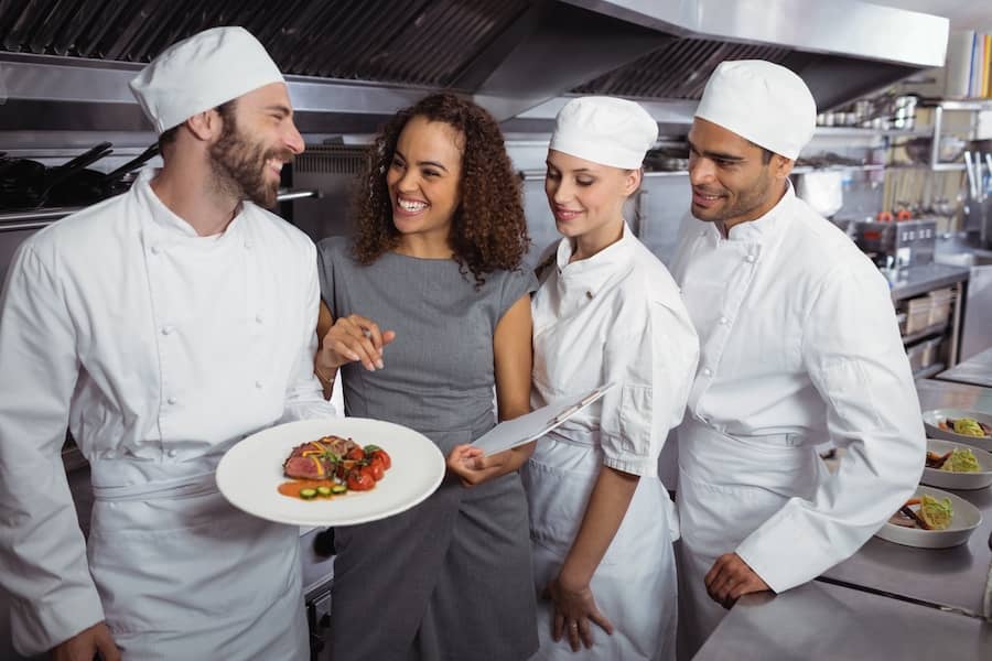 tips for hiring a restaurant manager