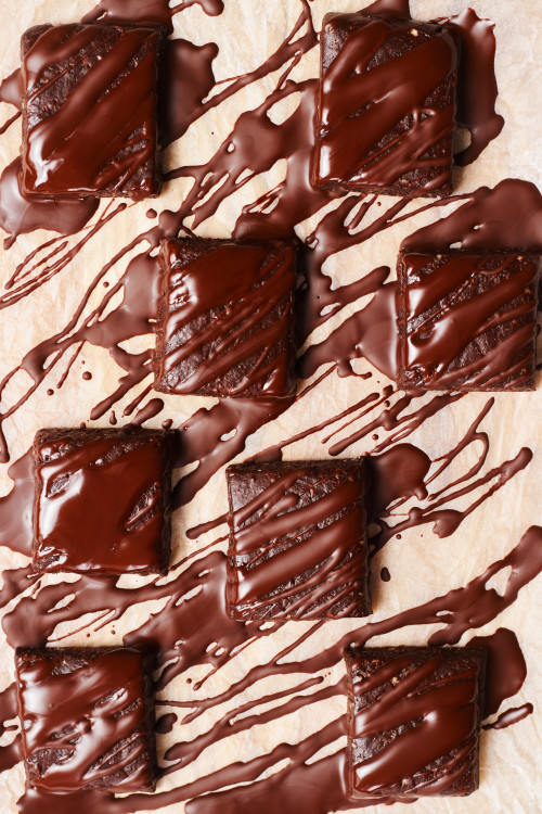 Raw Date & Hazelnut Brownies