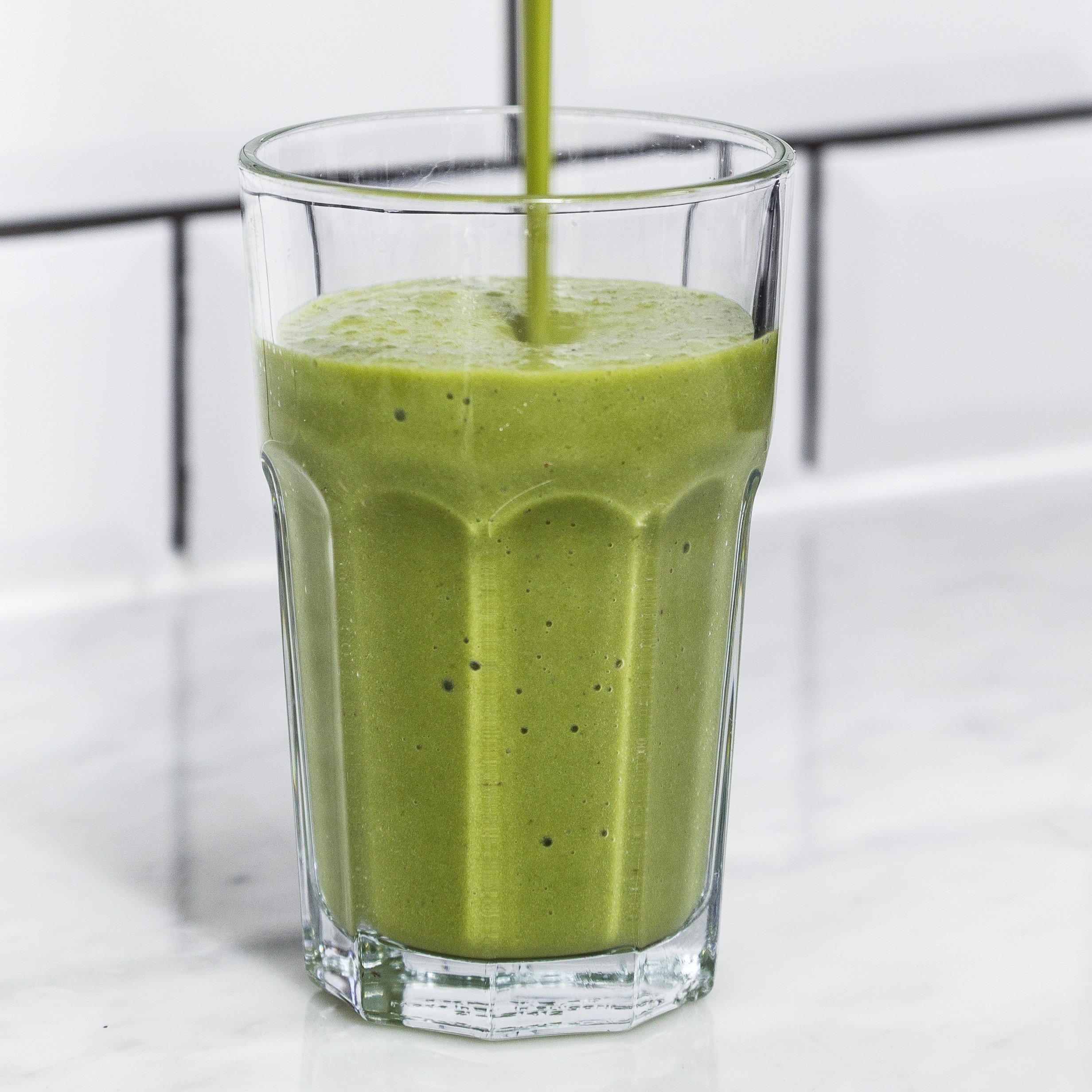 Green Matcha Smoothie | Deliciously Ella (UK)