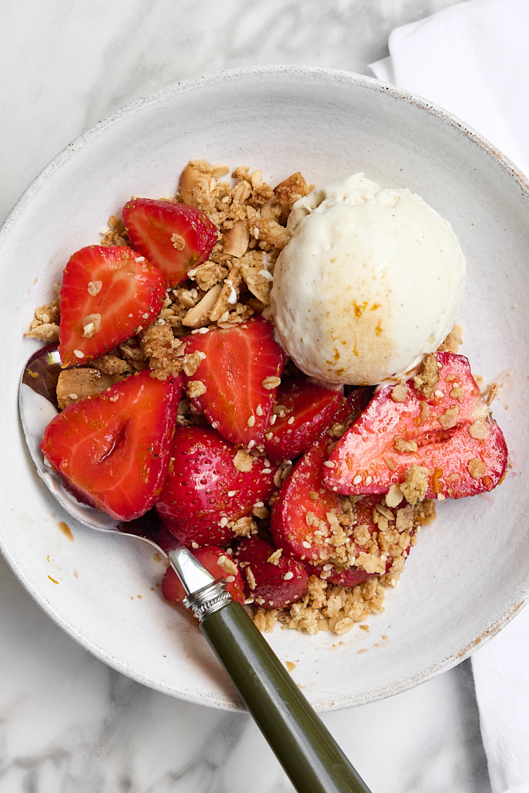 Sunshine Strawberries with Oaty Crumble & Ice Cream