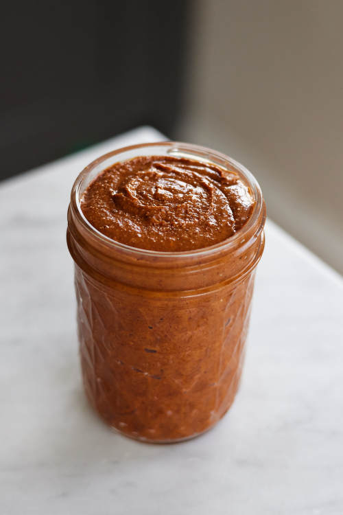 Sweet & Spicy Peanut Butter