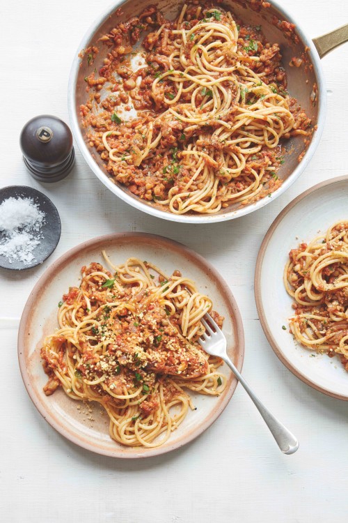 Garlicky Roasted Aubergine Ragu