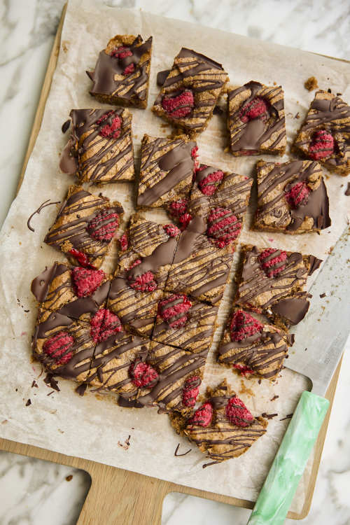 Dark Chocolate & Raspberry Chickpea Blondies