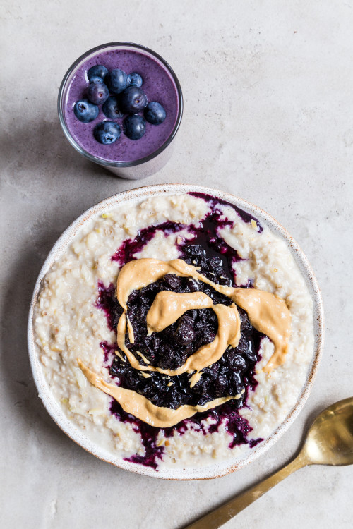 Apple Porridge With Blueberry Compote