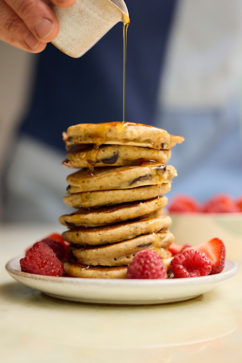 Easy Banana & Chocolate Chip Pancakes 