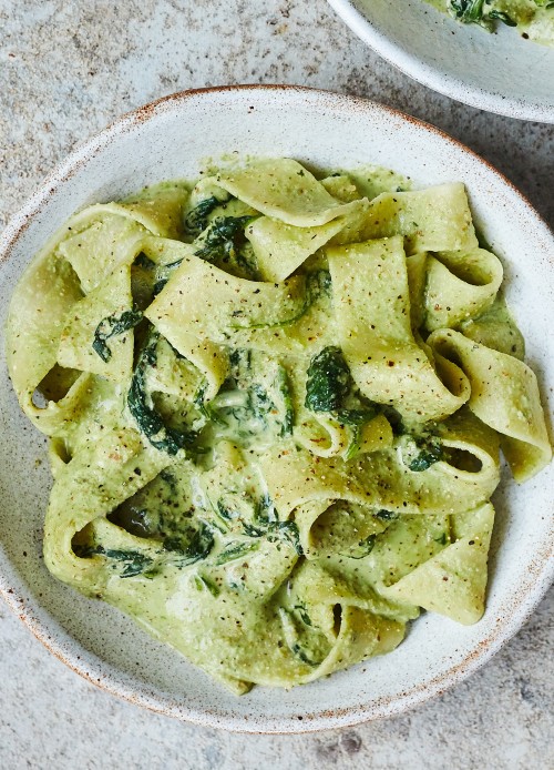 Spinach & Roasted Almond Pesto Pasta