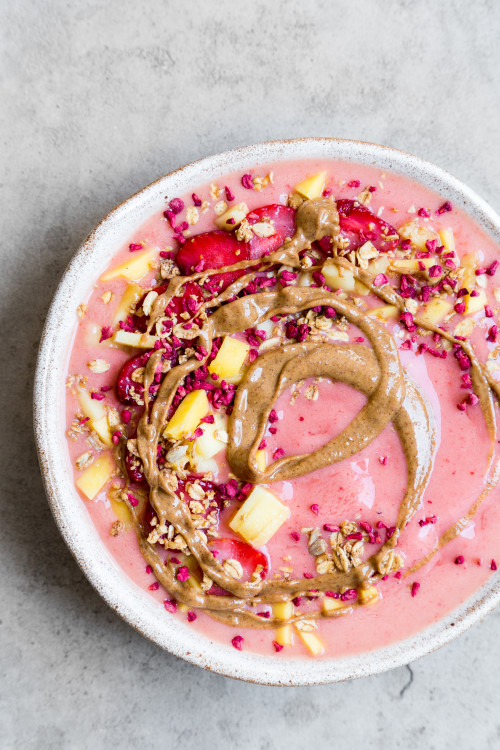 Mango & Strawberry Smoothie Bowl