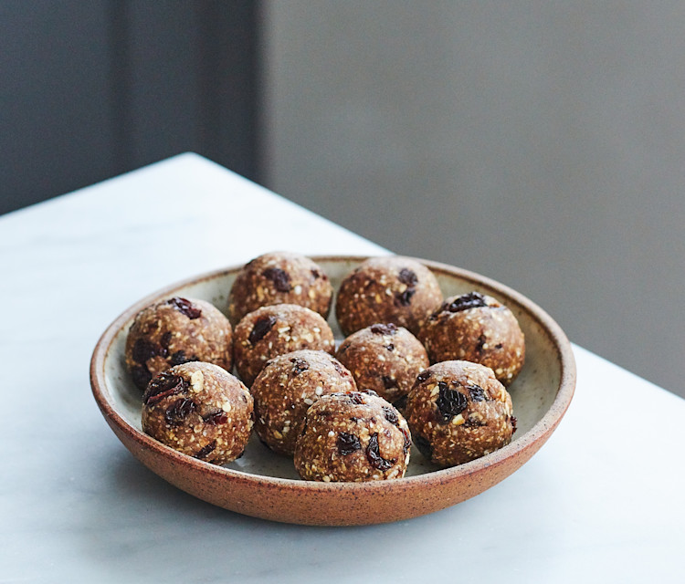 Oaty Breakfast Bites