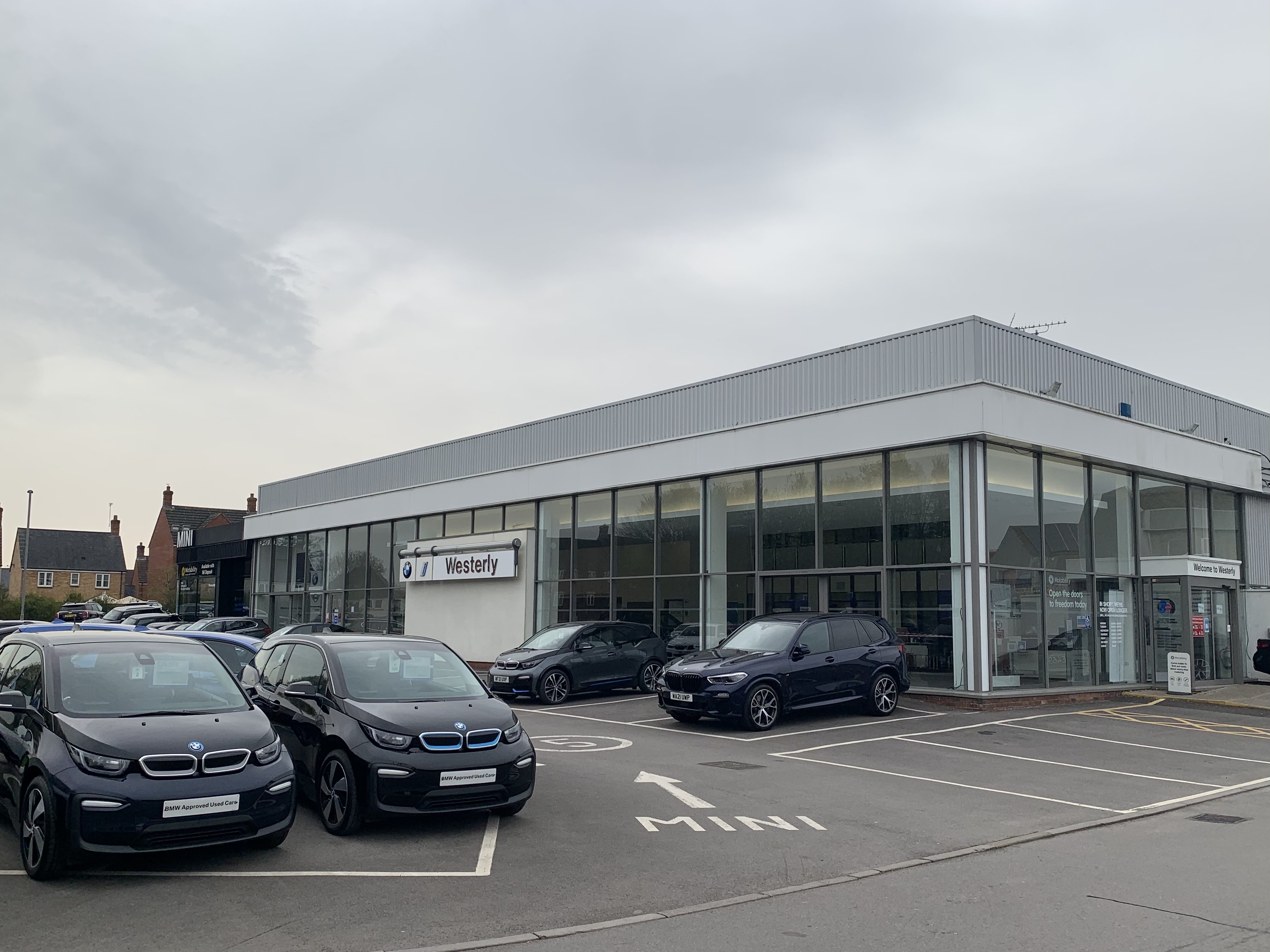 About Your Local BMW Retailer | Vertu Yeovil