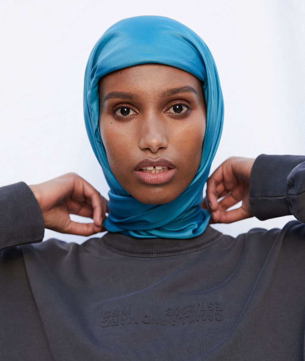 Meet Hanan Ibrahim, The Muslim-Australian Model Making Waves In Fashion -  Vogue Australia