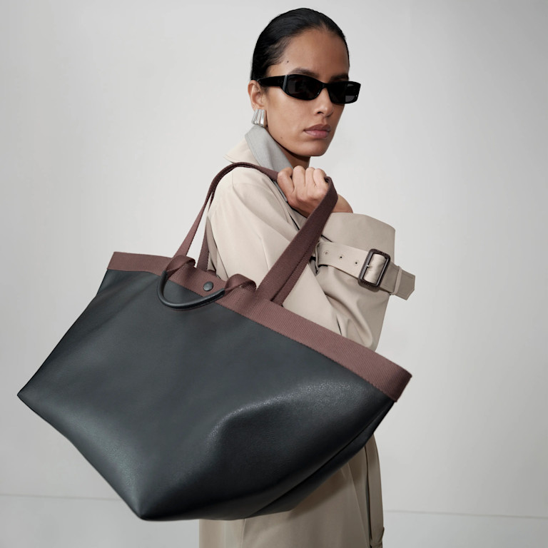 【関税込み】CAMILLA AND MARC タン Collins トラウザーズ Camilla and Marc Collins Trench Coat in Camel – Coco & Lola
