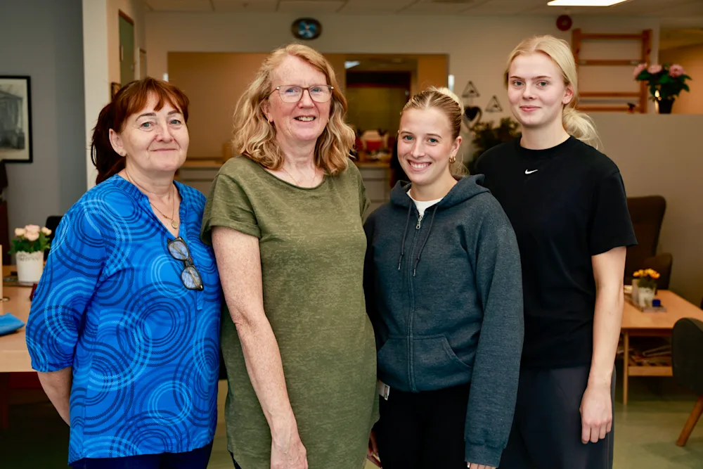 Ragnheiður Jóna Högnadóttir virkni- og býtibúrsstarfsmaður, Jóhanna Guðmundótir í aðhlynningu, Emilía Torfadóttir í aðhlynningu og Hera Lind Gunnarsdóttir í aðhlynningu.