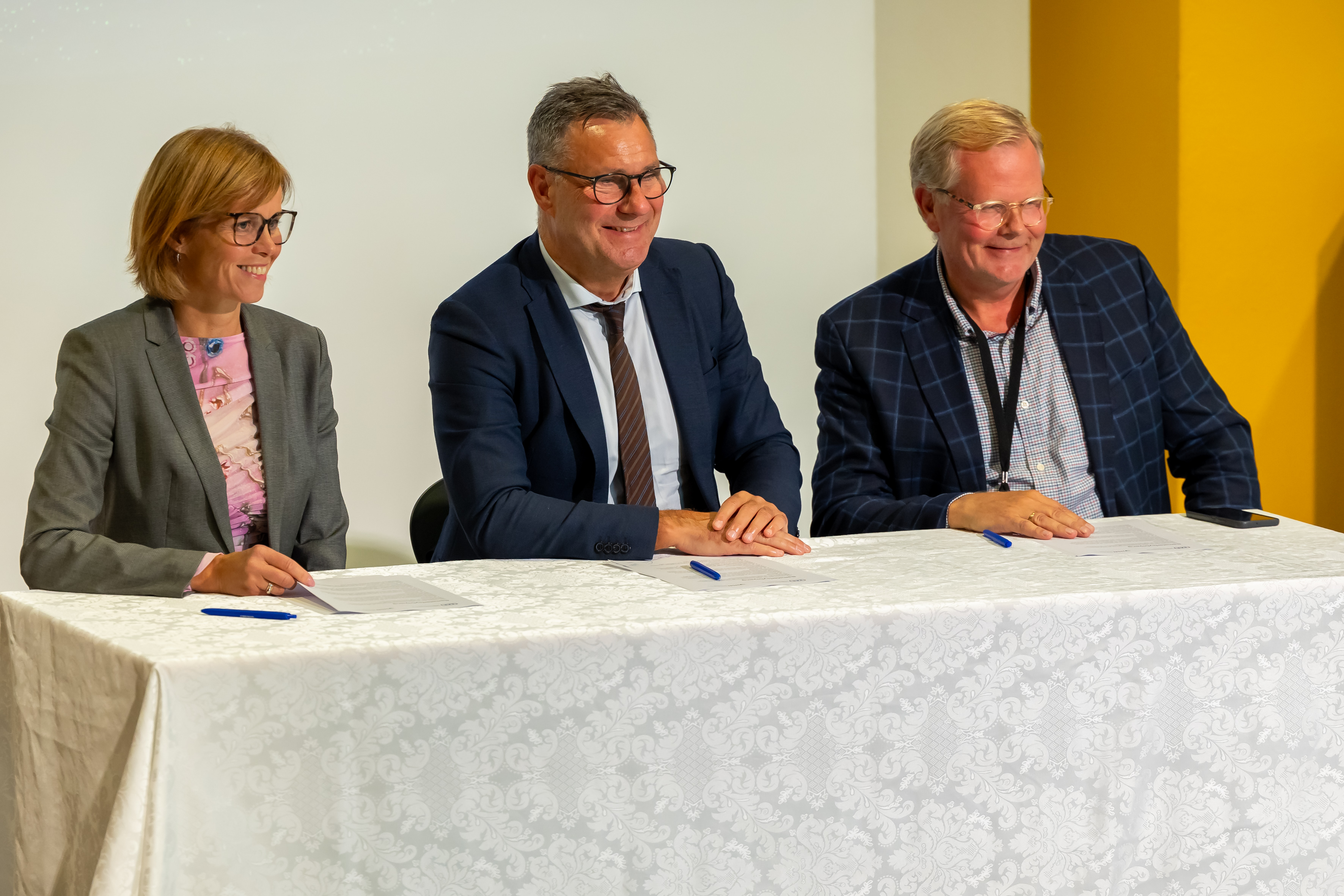 Signing of the establishment of Akureyri Disease Center 16th of August 2024