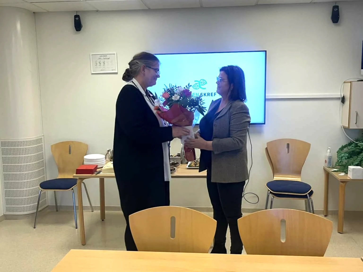 Elín Arnardóttir – First PhD in Nursing from the University of Akureyri ...