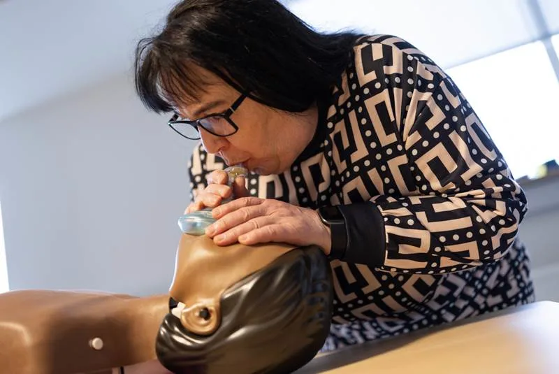 Starfsfólki kennd grunnendurlífgun