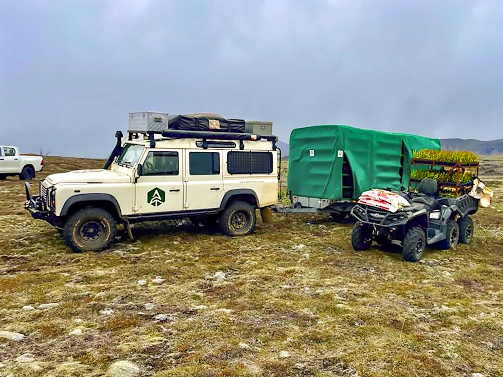 Delta Forest er alþjóðlegt fyrirtæki með höfuðstöðvar í Frakklandi sem sérhæfir sig í stórum gróðurvernd- og endurheimtarverkefnum í Frakklandi, Bretlandi og Íslandi. Ljósmynd: Berglind Guðjónsdóttir
