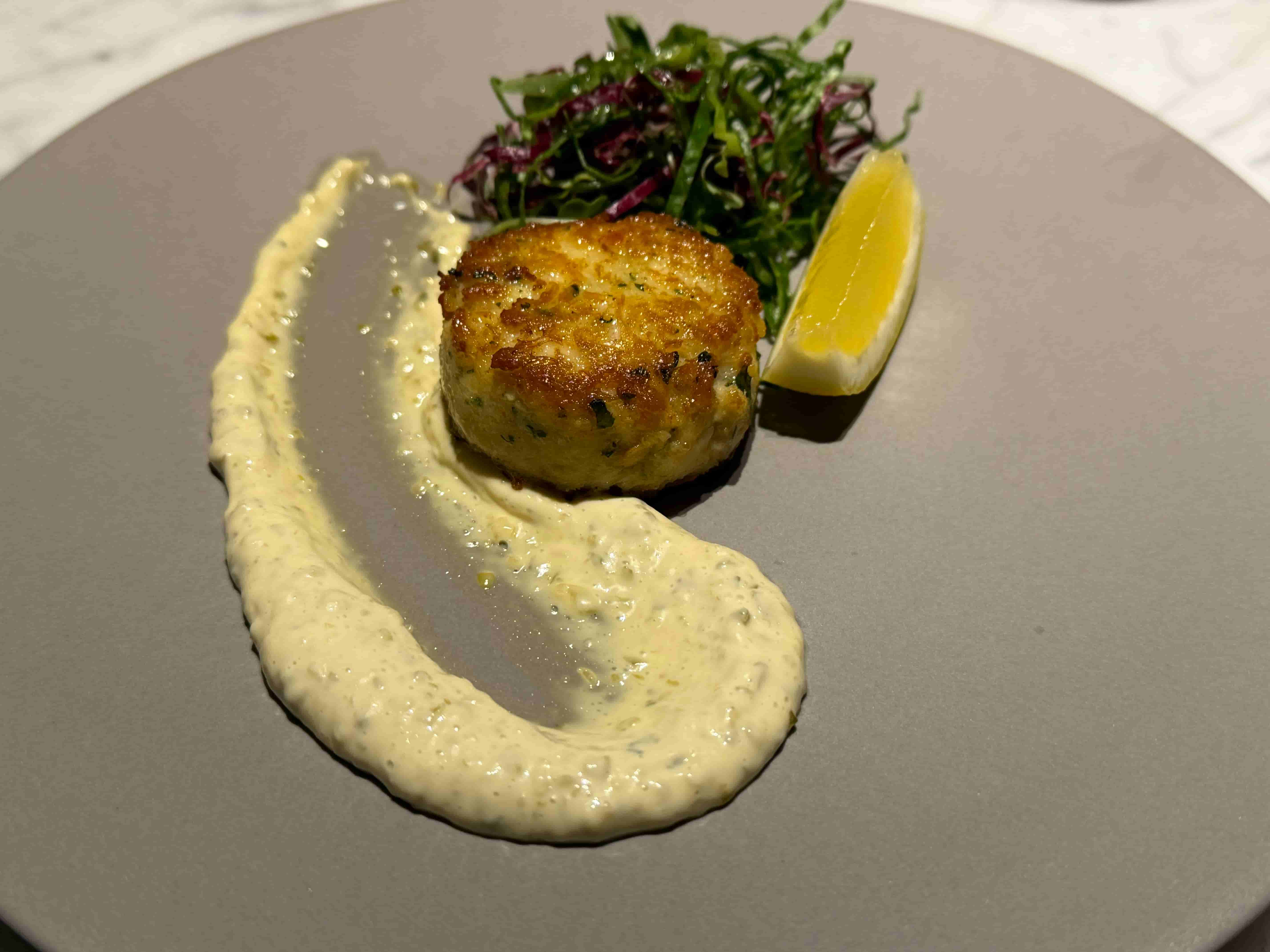 FIVE-ニューヨークグリル-クラブケーキ