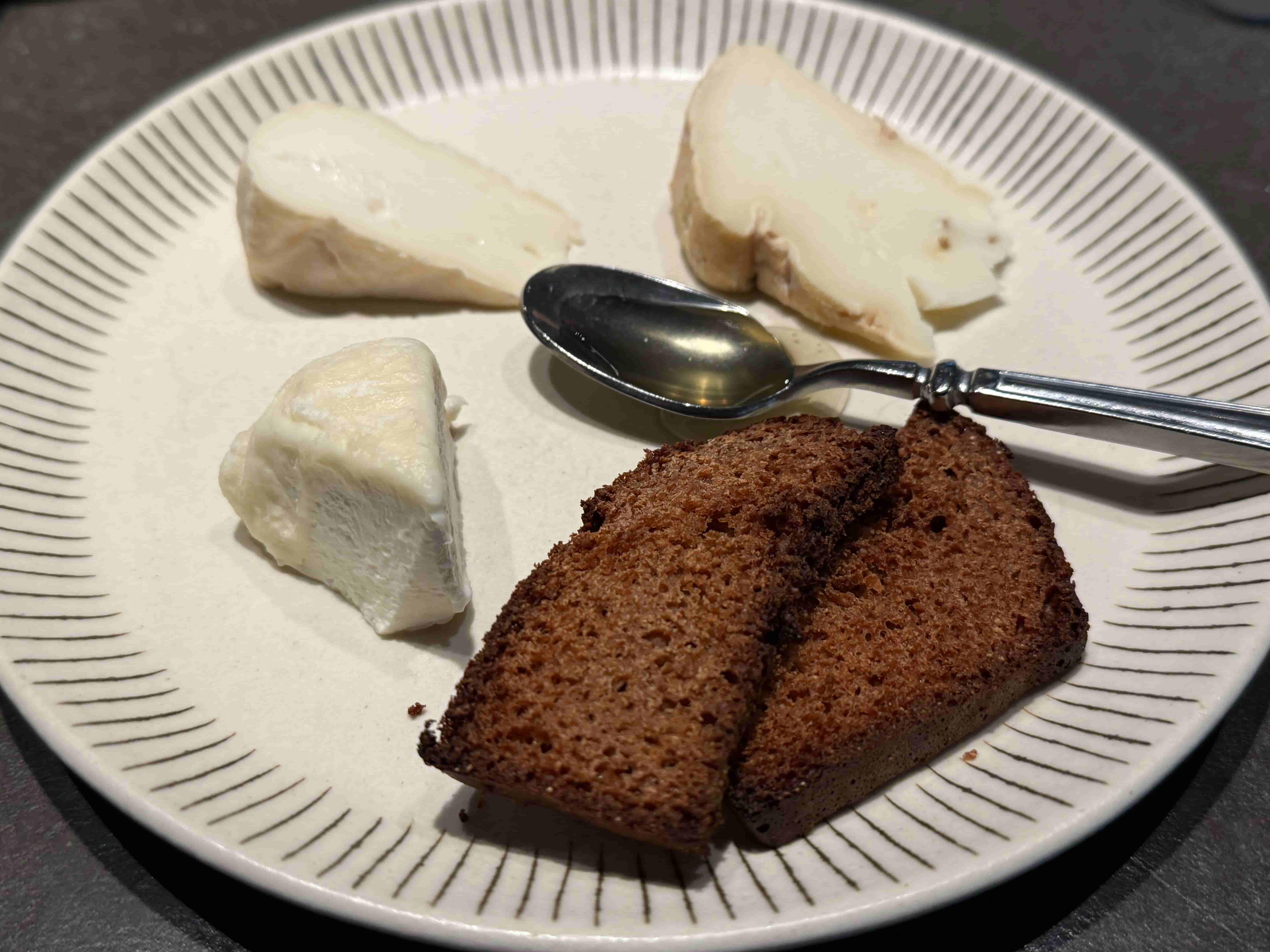 la buche-202504-チーズ