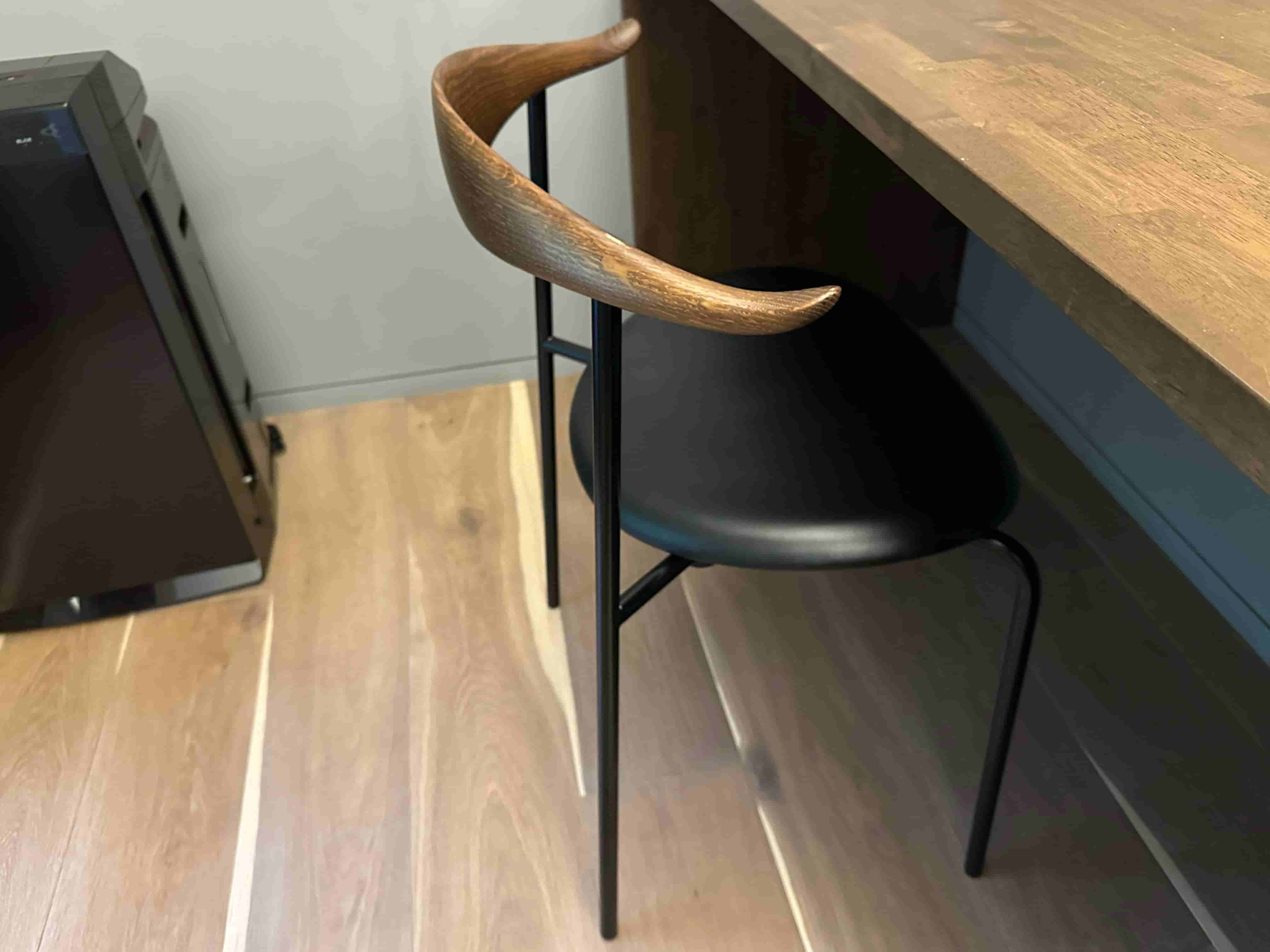 levo-cottage3-椅子