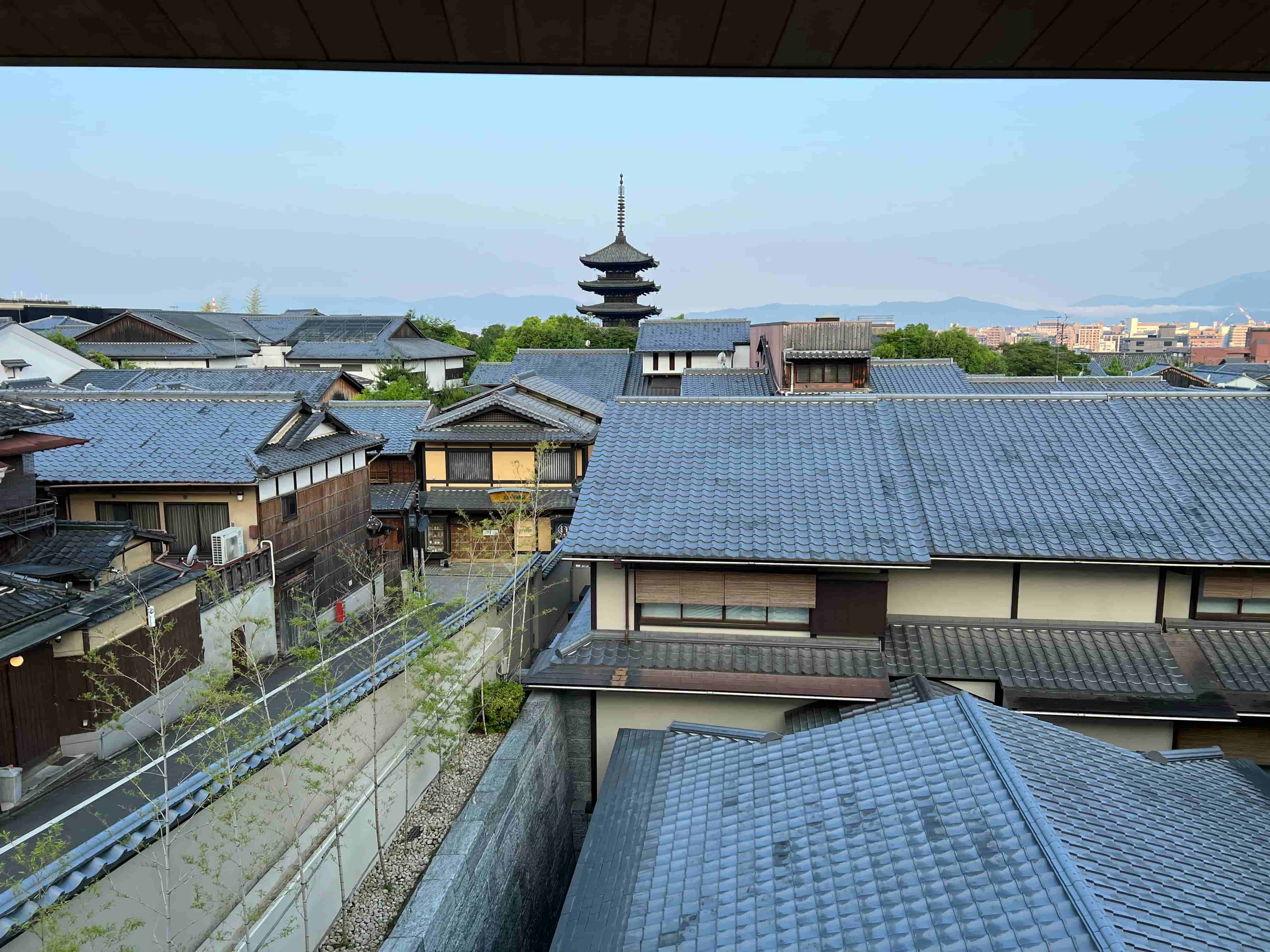 PHK-東山ハウス-早朝