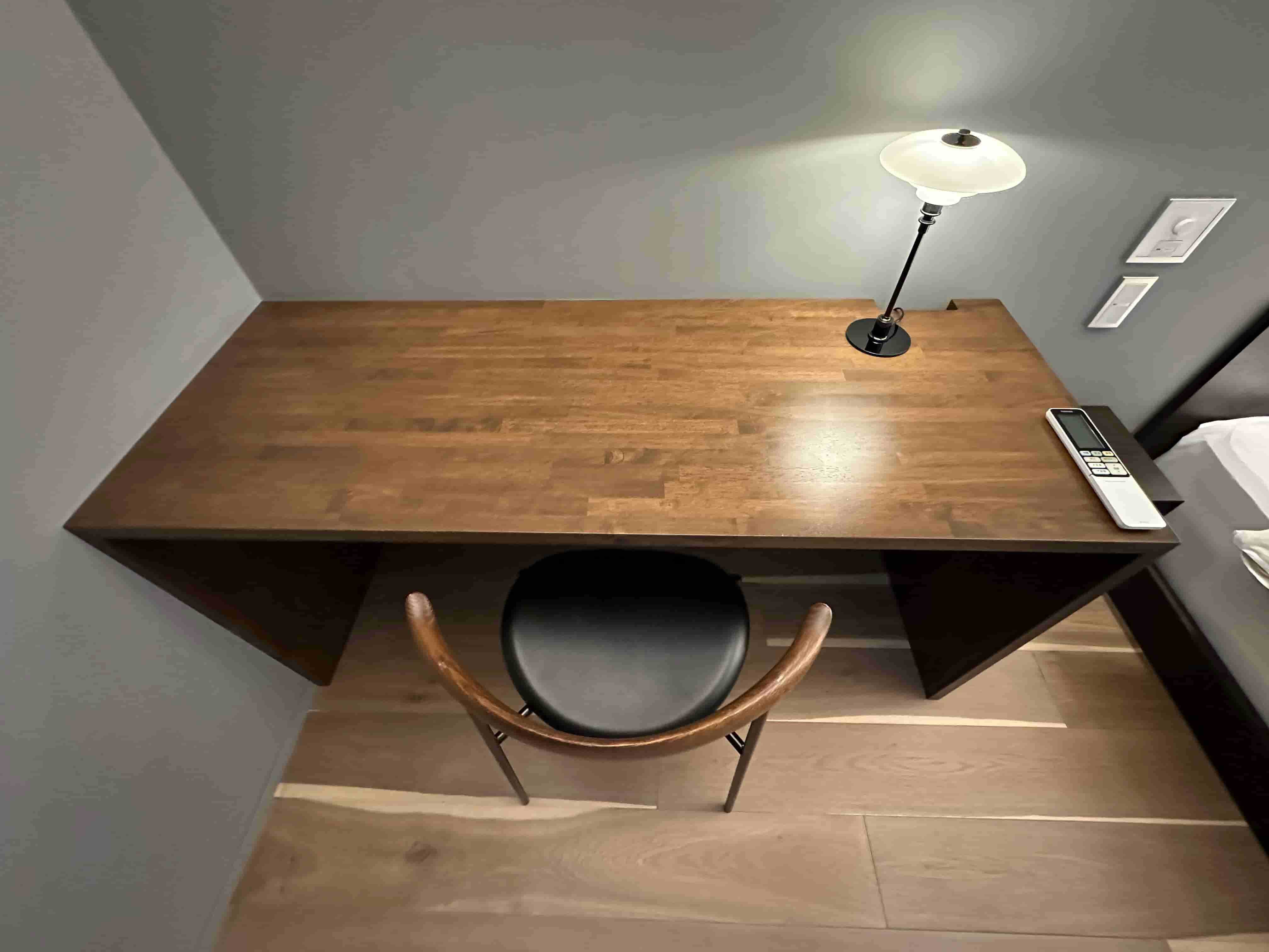 levo-cottage3-デスク