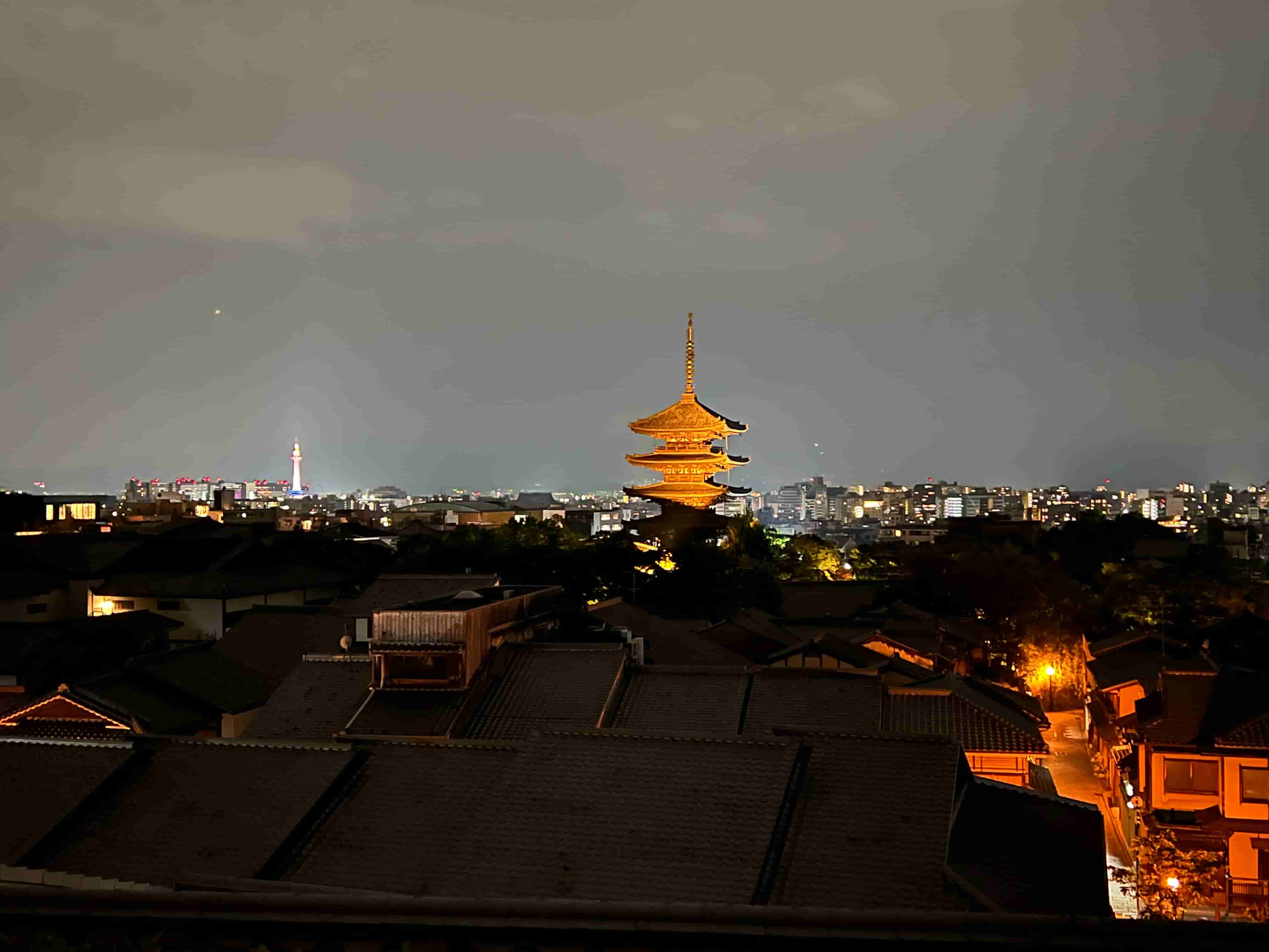 PHK-東山ハウス-夜