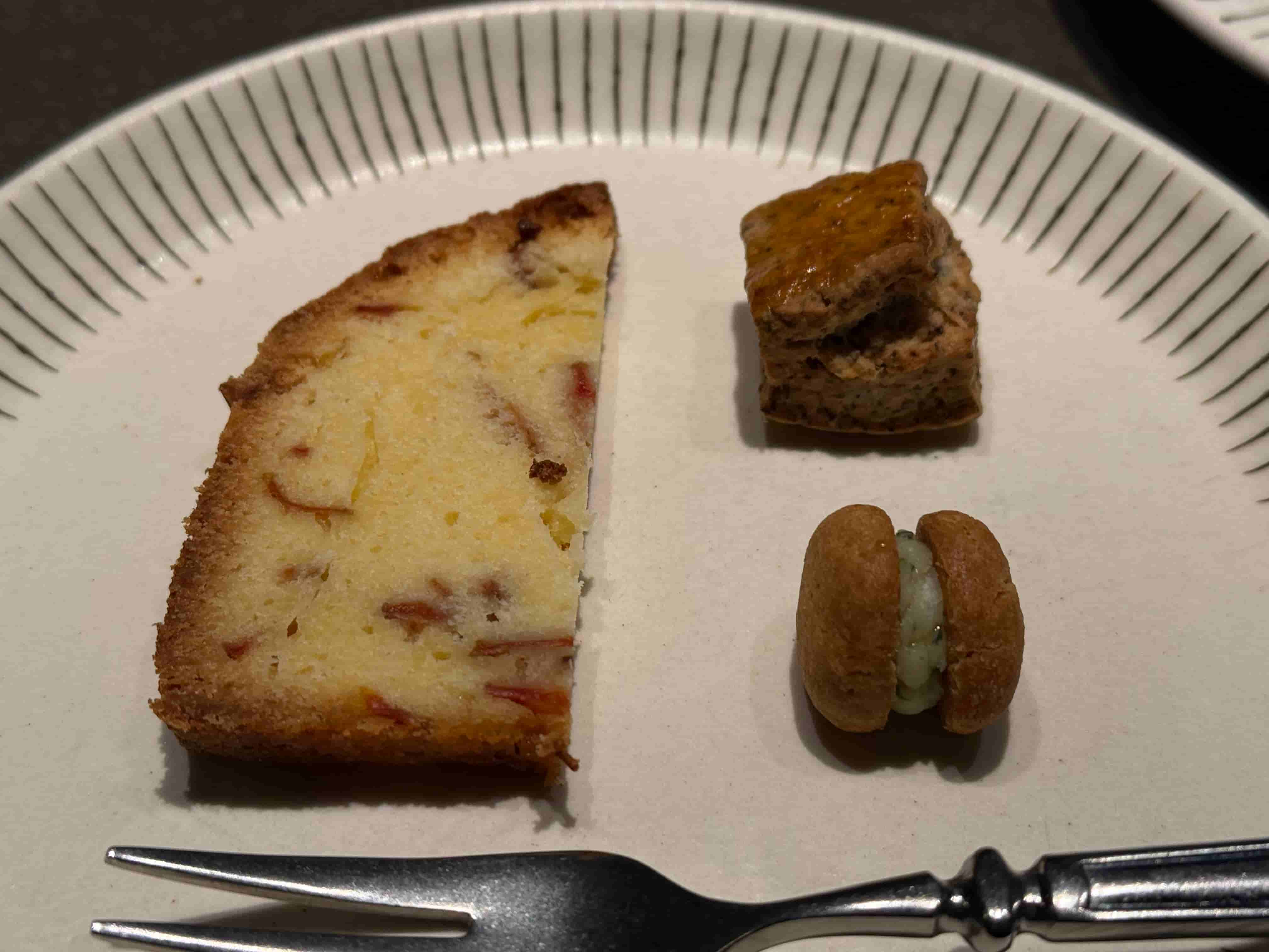 la buche-202504-プティフール